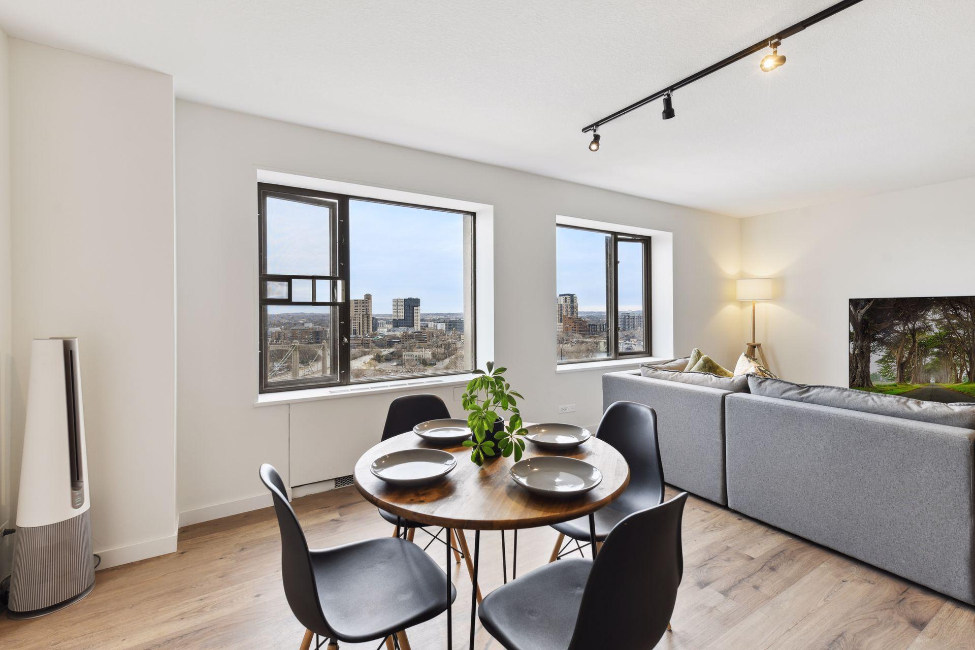 19 S 1st Street Unit: B2006