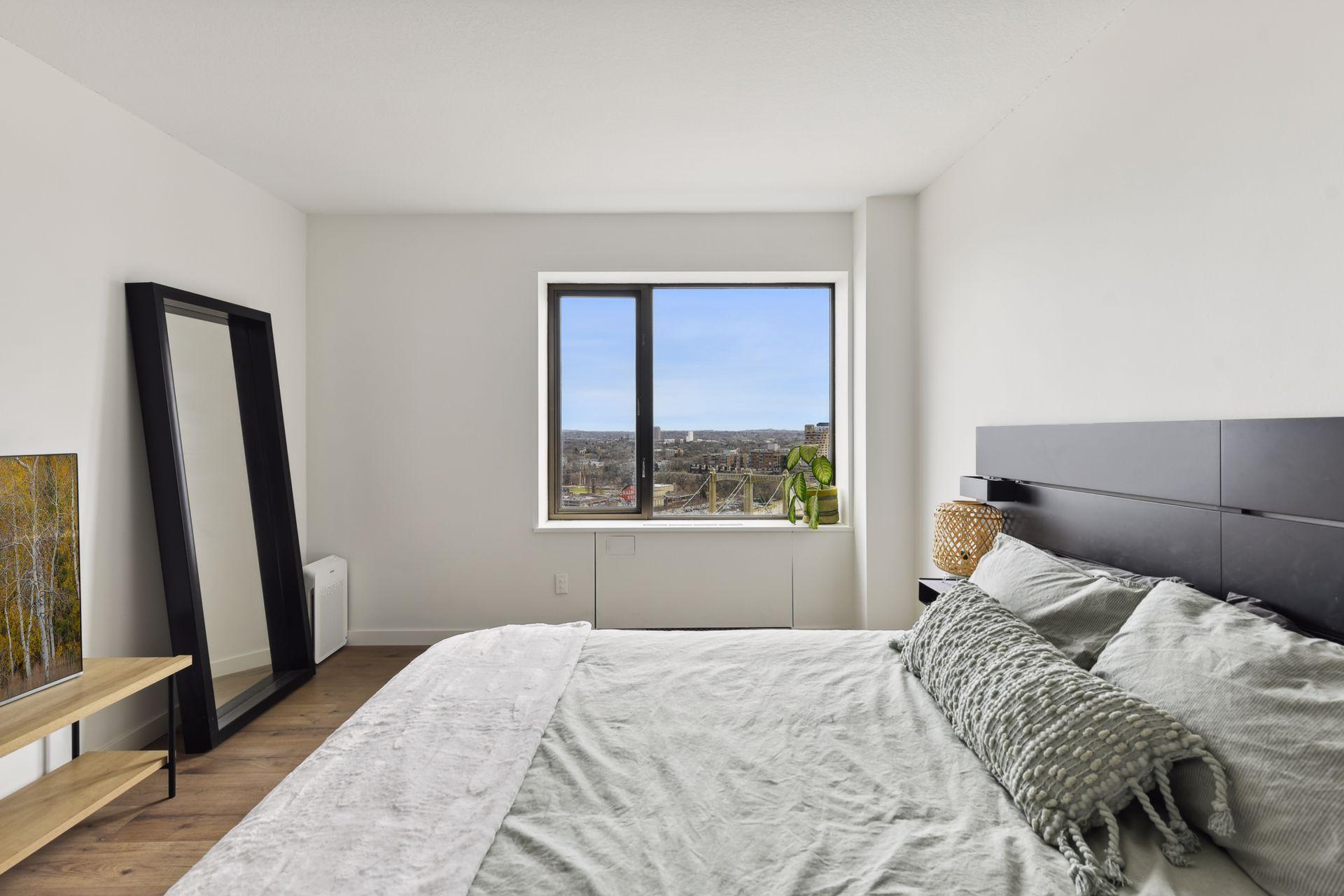 19 S 1st Street Unit: B2006