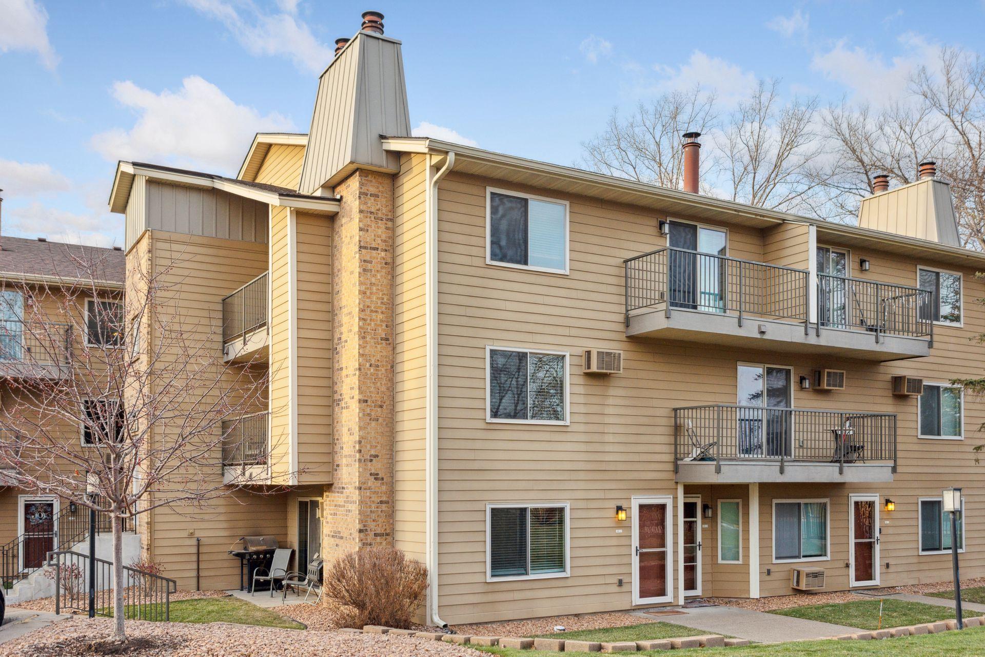 2040 Ridge Drive Unit: 13