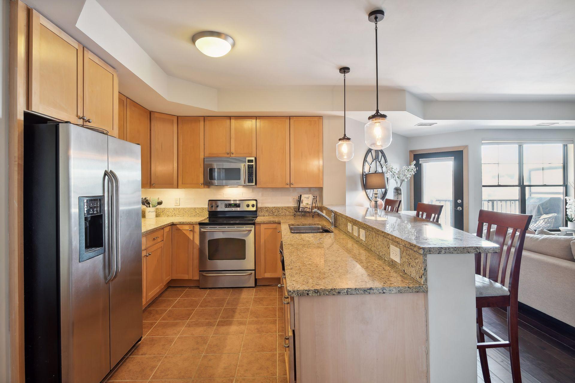317 Groveland Avenue Unit: 610