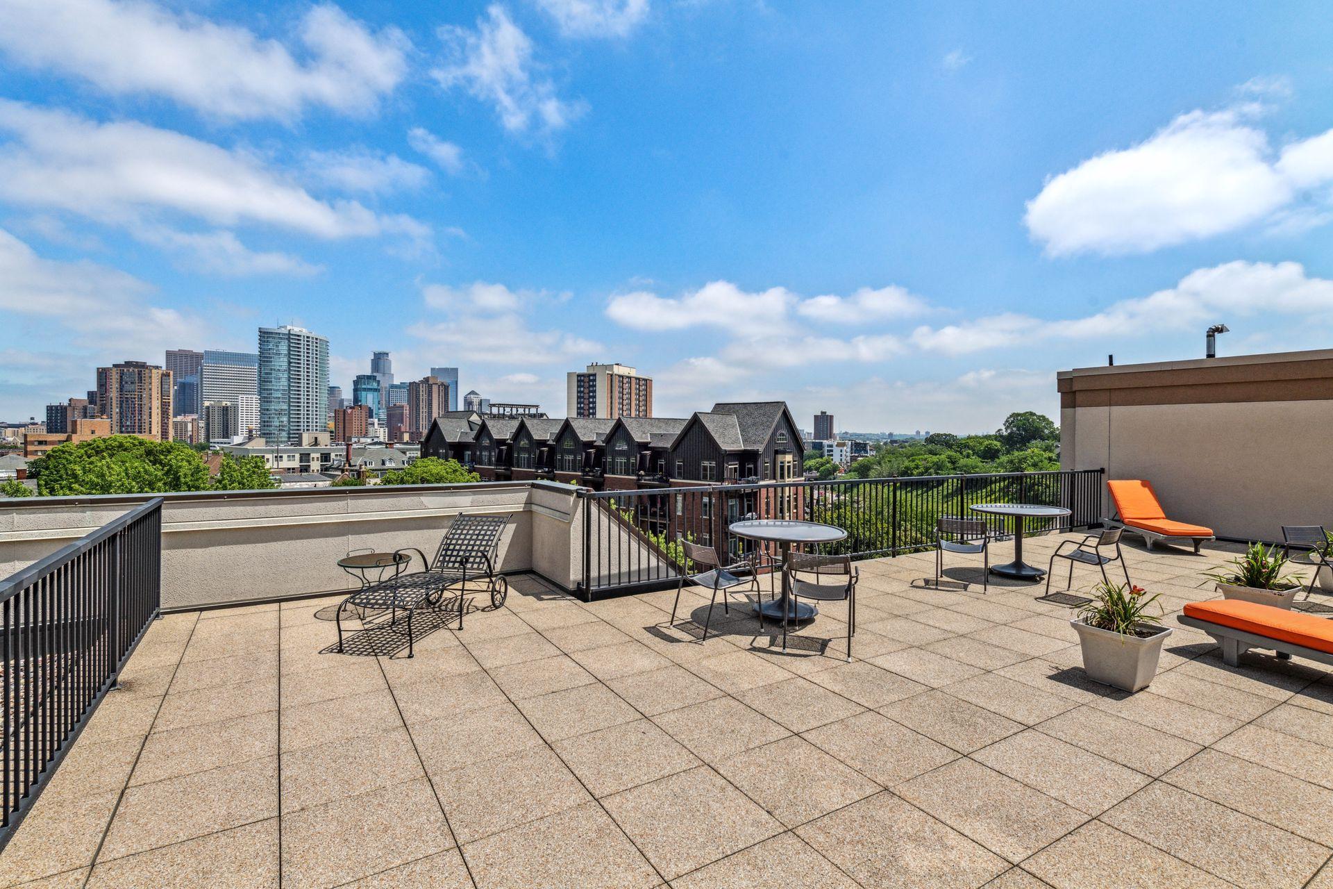 317 Groveland Avenue Unit: 610
