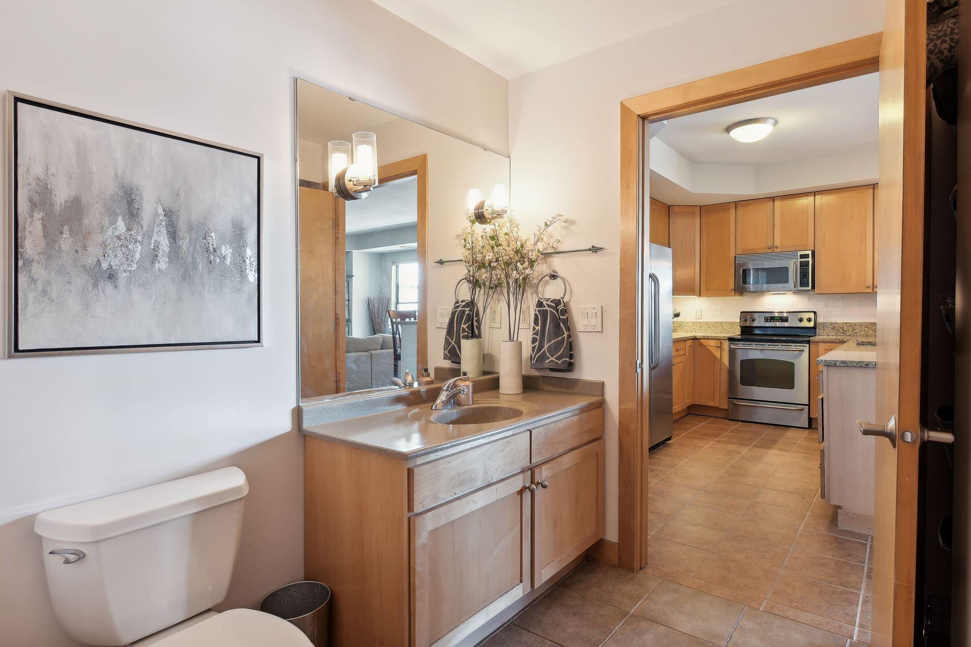 317 Groveland Avenue Unit: 610