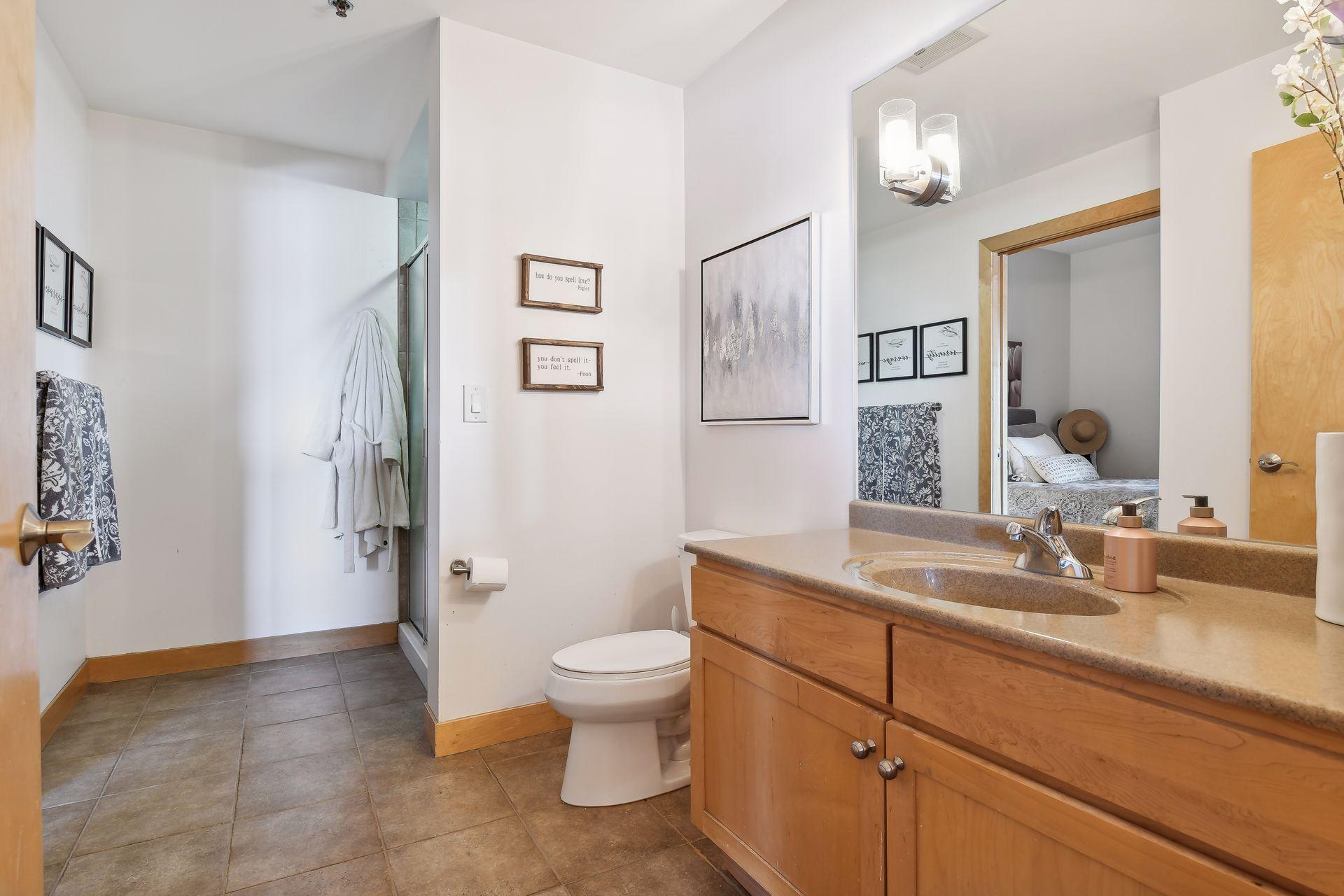317 Groveland Avenue Unit: 610