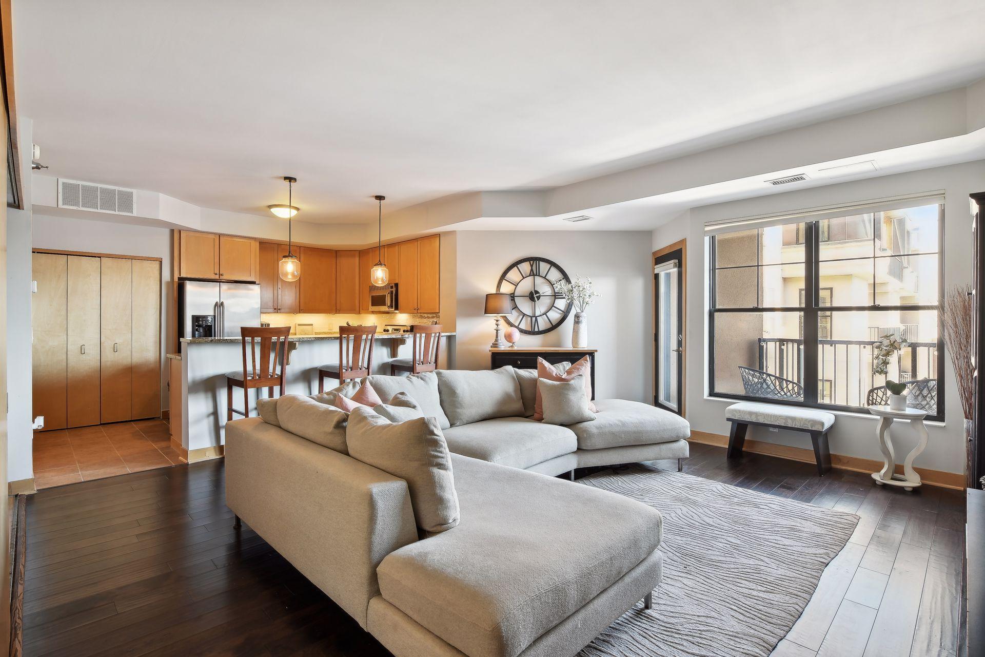 317 Groveland Avenue Unit: 610