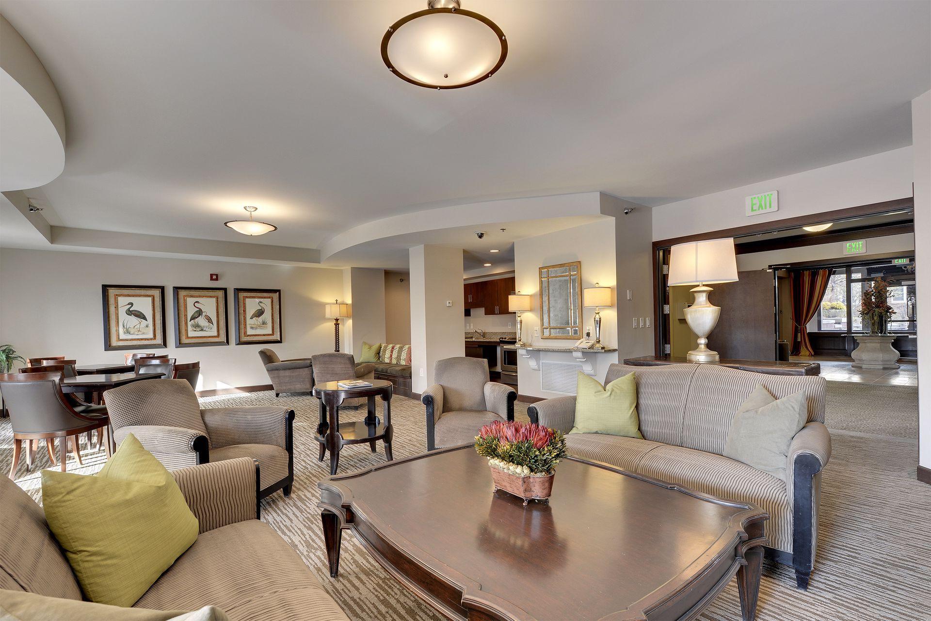 317 Groveland Avenue Unit: 610