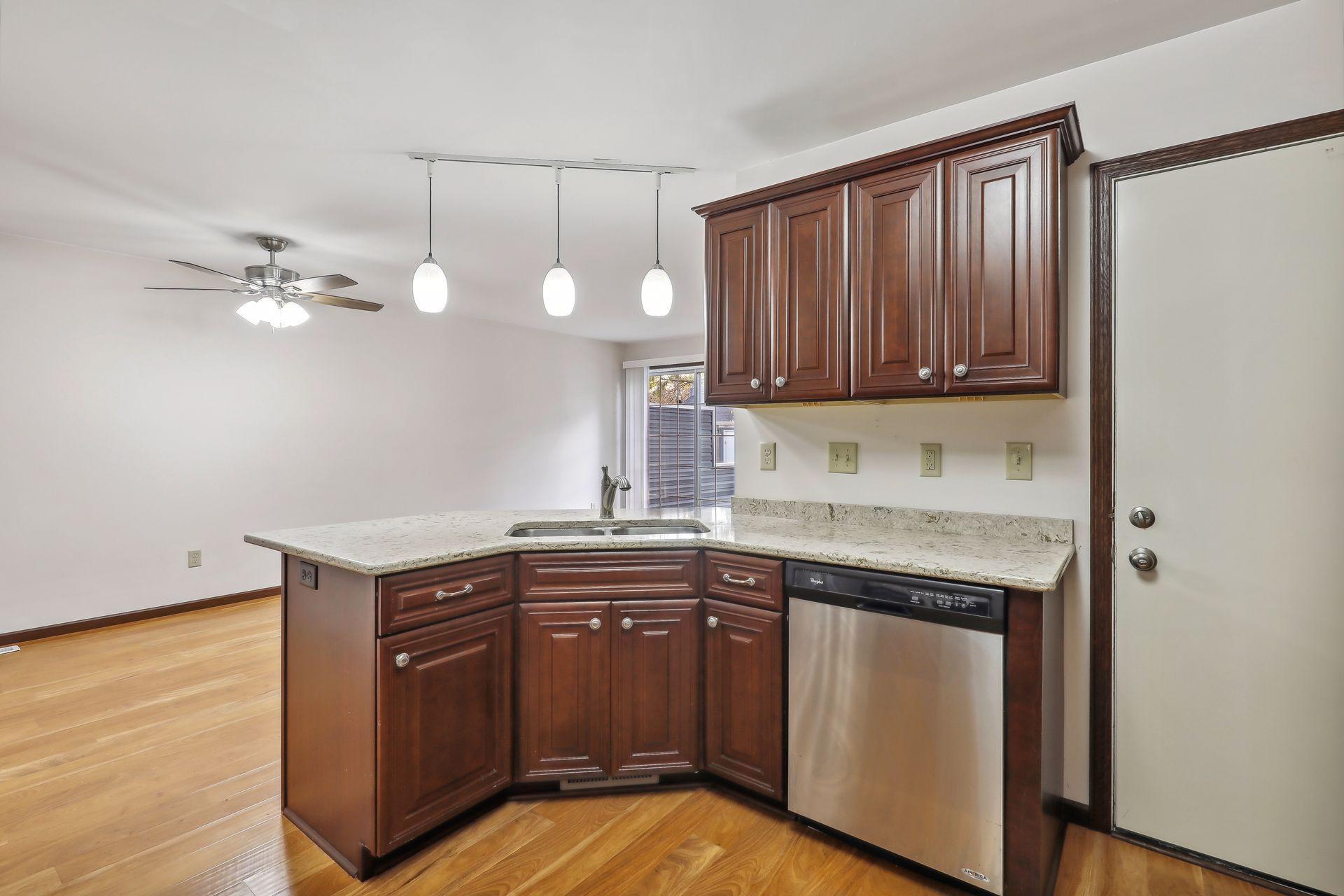 1830 Donegal Drive Unit: 9