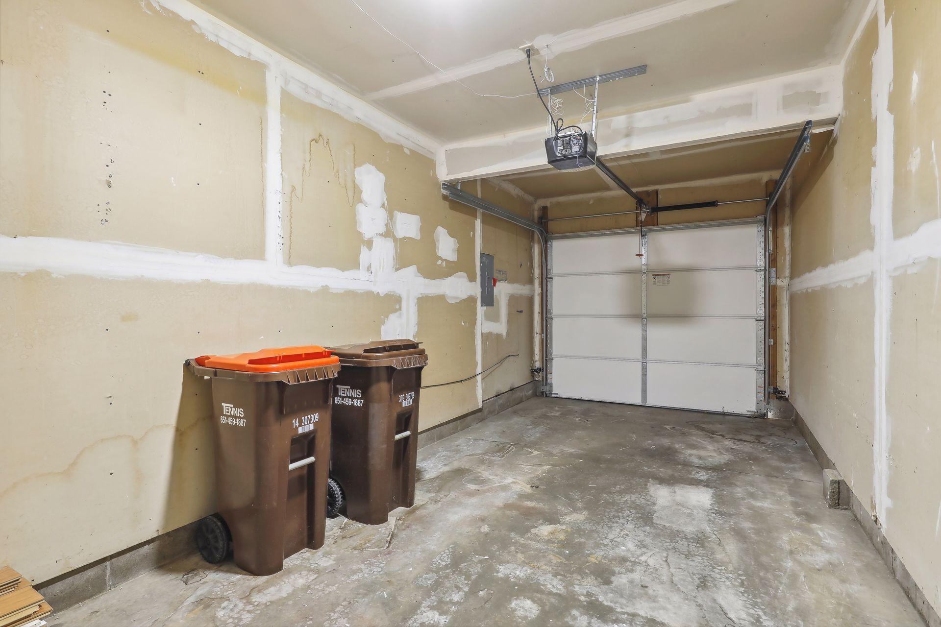 1830 Donegal Drive Unit: 9