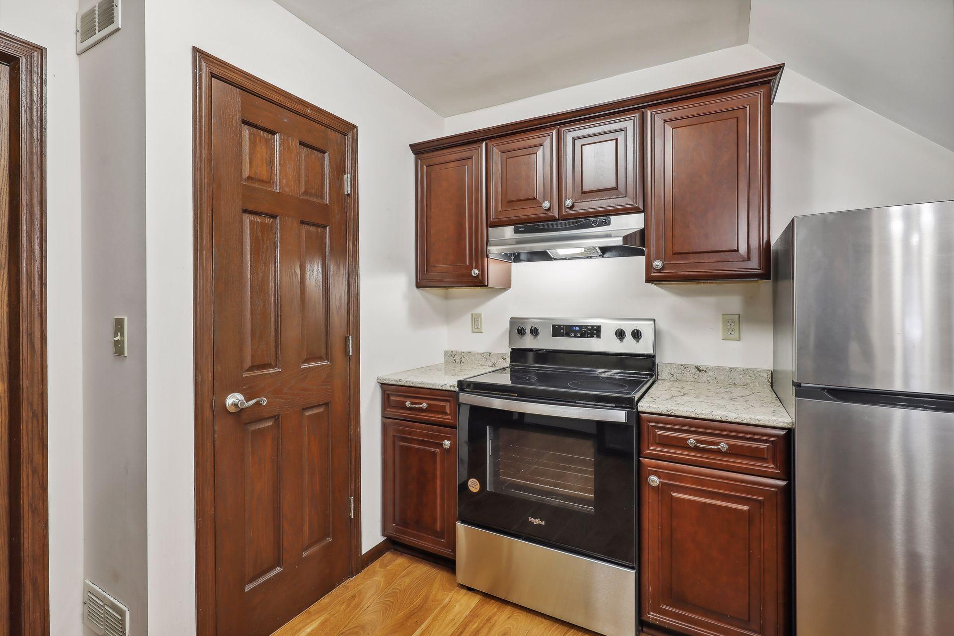 1830 Donegal Drive Unit: 9