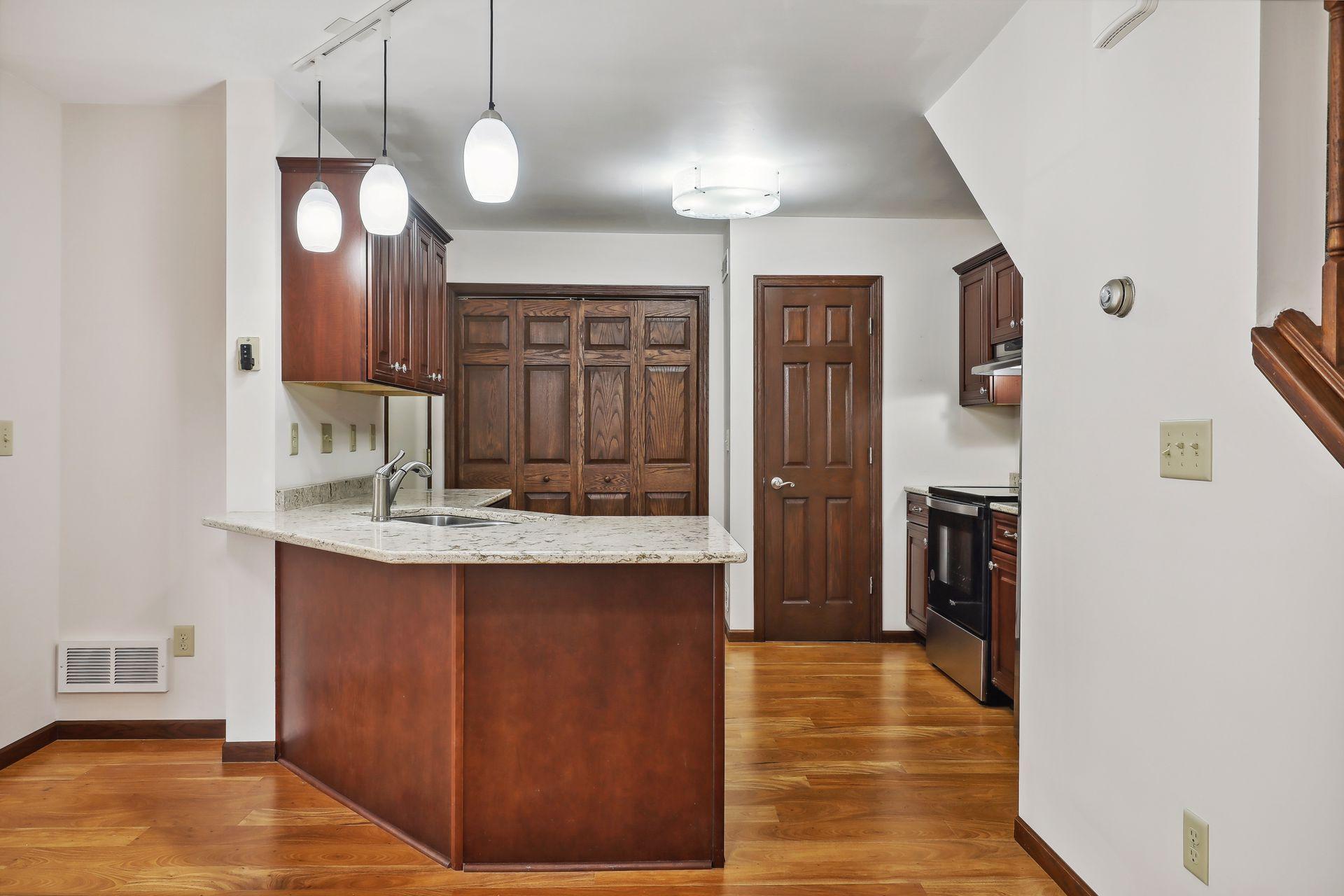 1830 Donegal Drive Unit: 9
