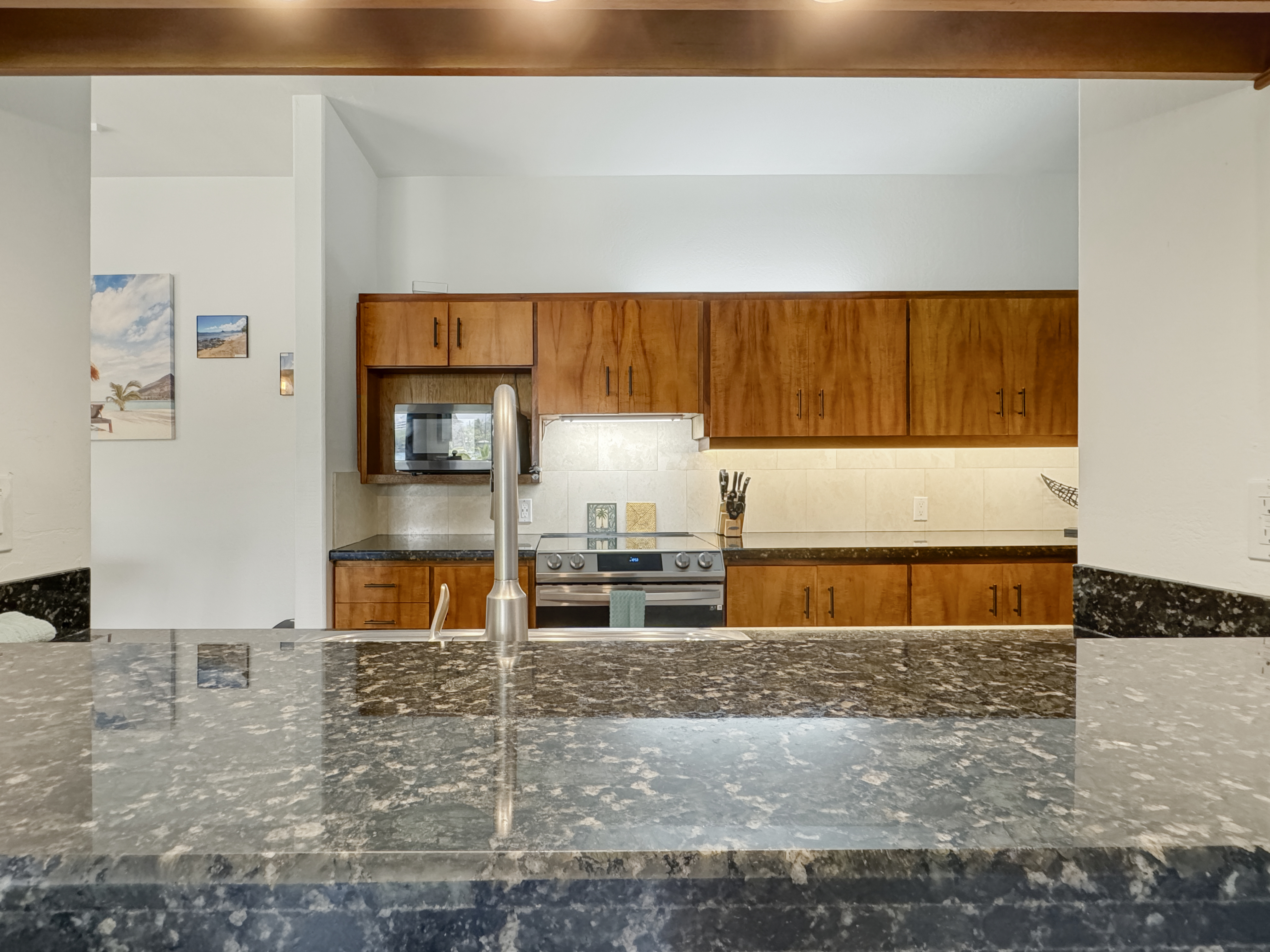 78-261 MANUKAI ST 3001