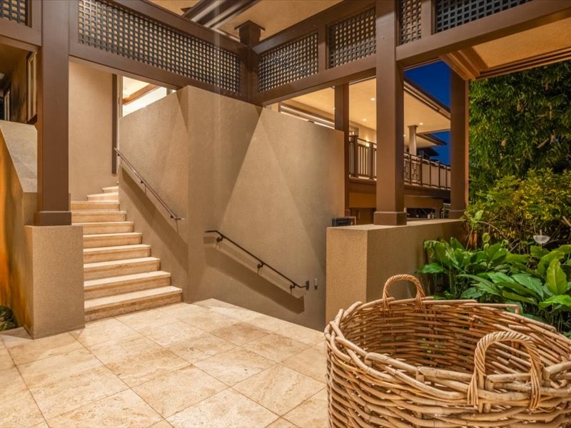 81-6426 KAELEHUA WAY