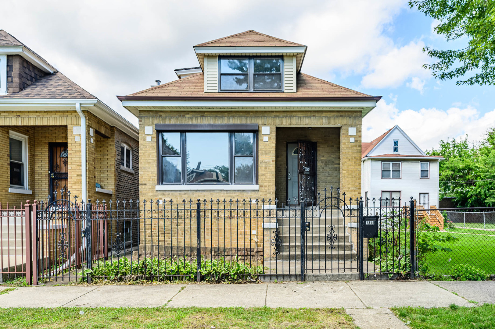 7316 S Wabash Avenue