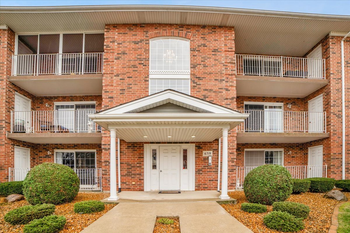 6719 W White Tailed Lane Unit: 3E