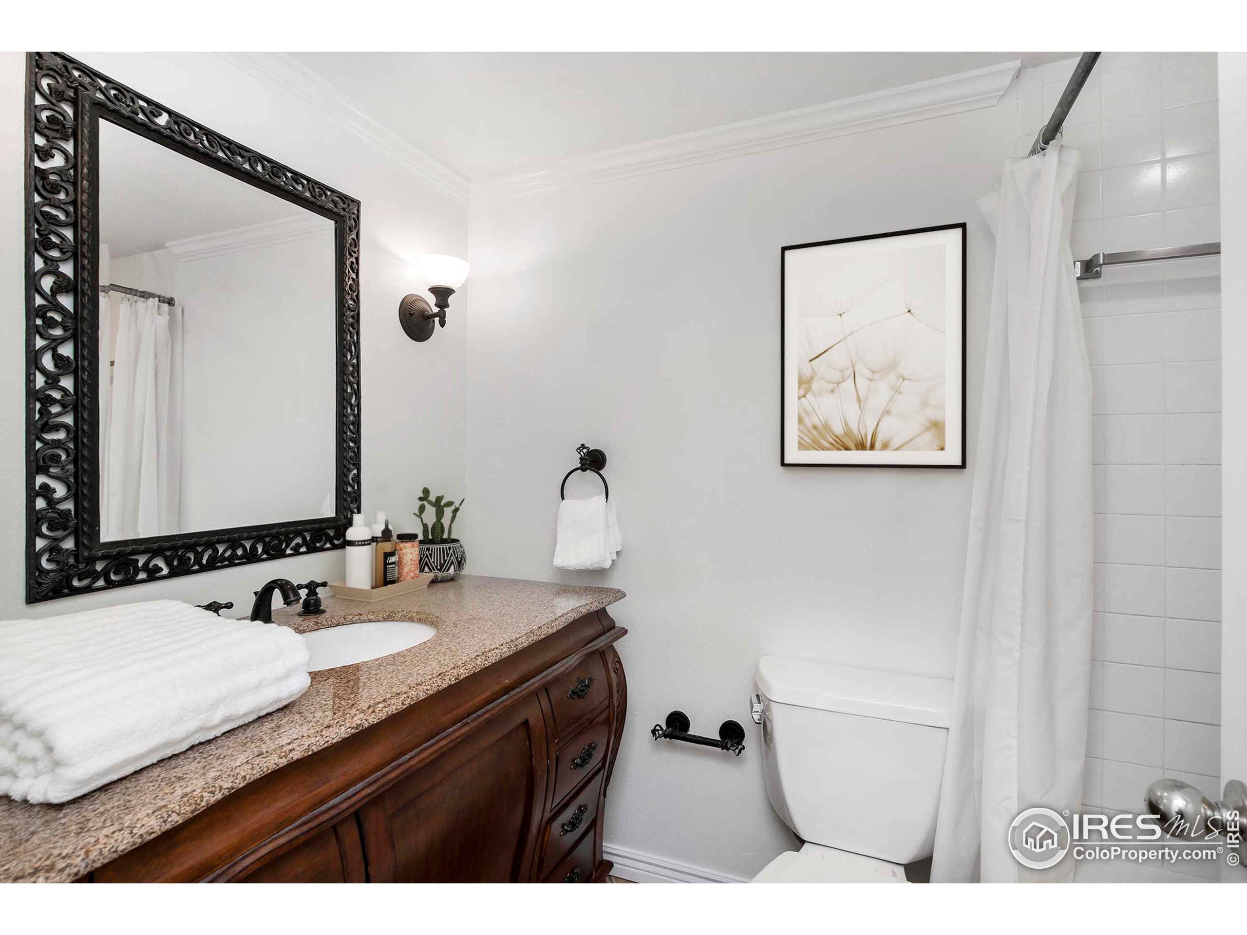 2227 Canyon Blvd Unit: 401A