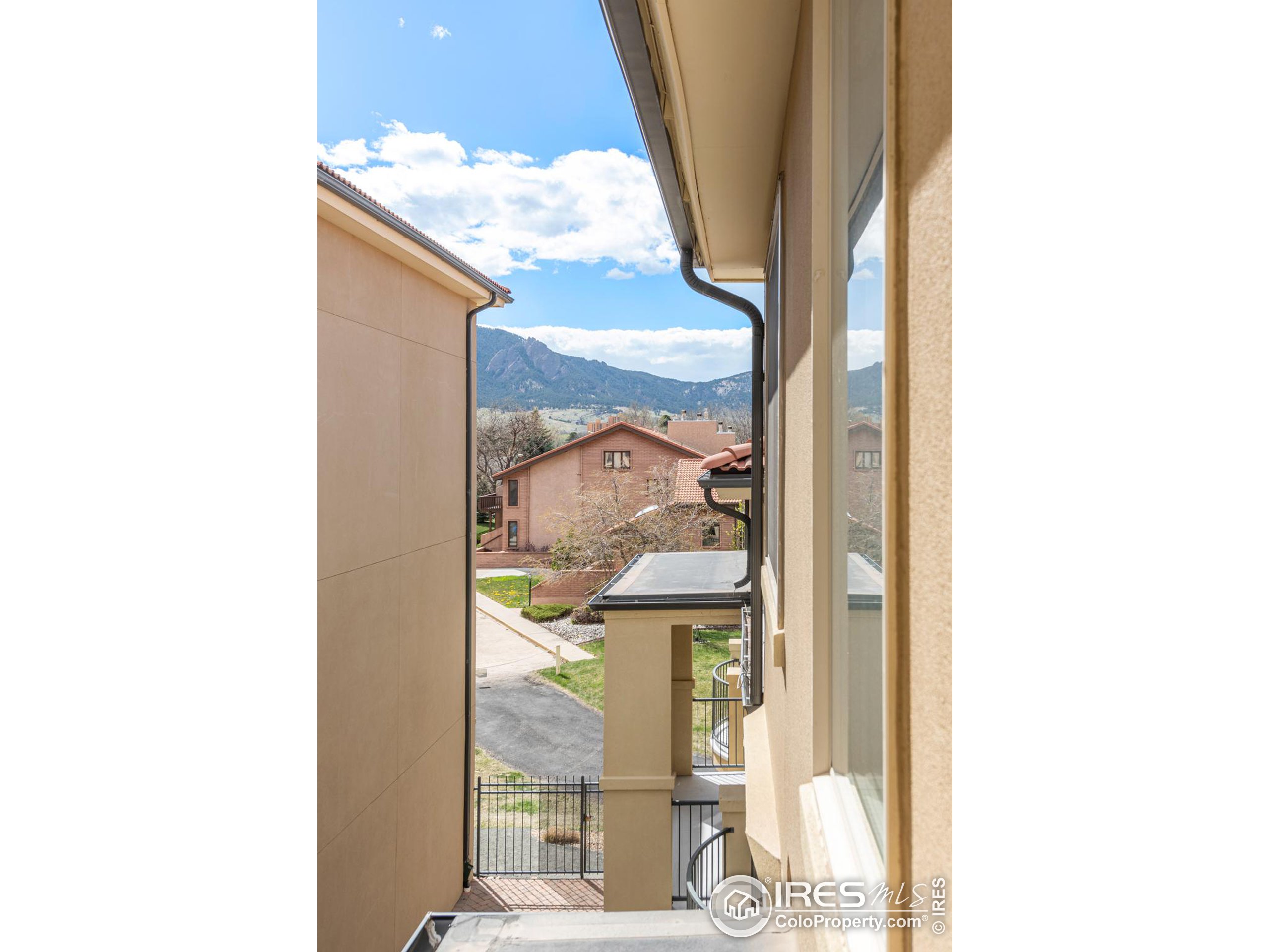 4500 Baseline Rd 1305