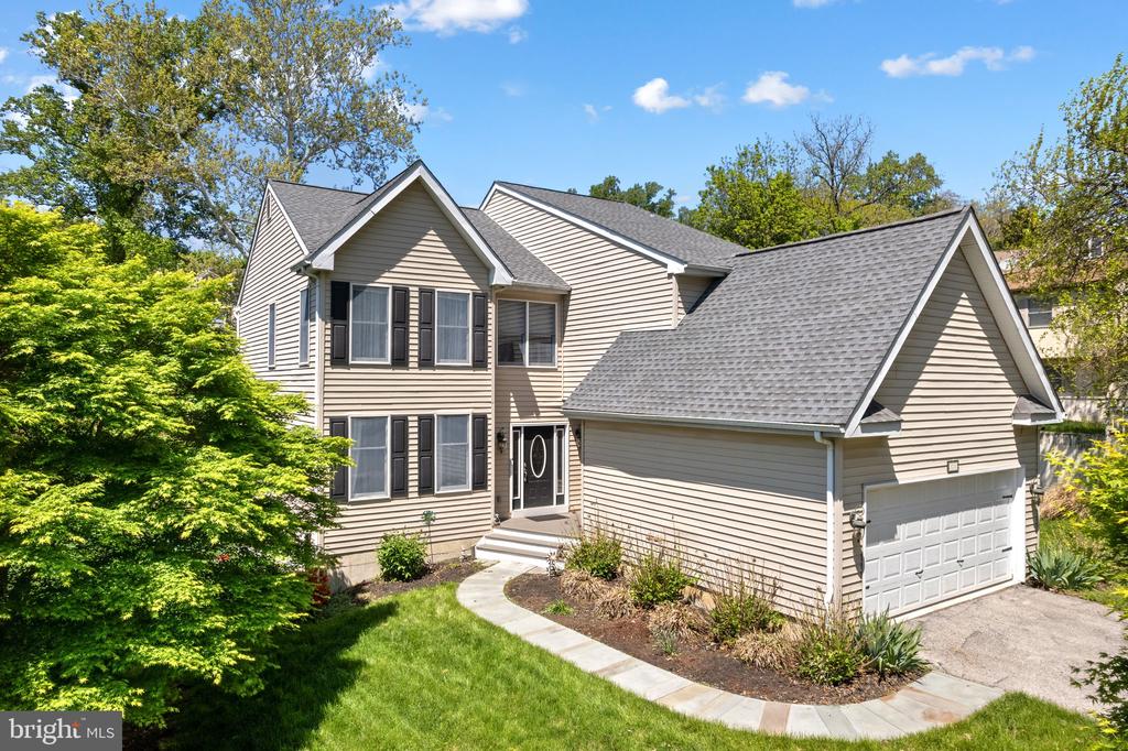 1711 POWDER MILL LANE