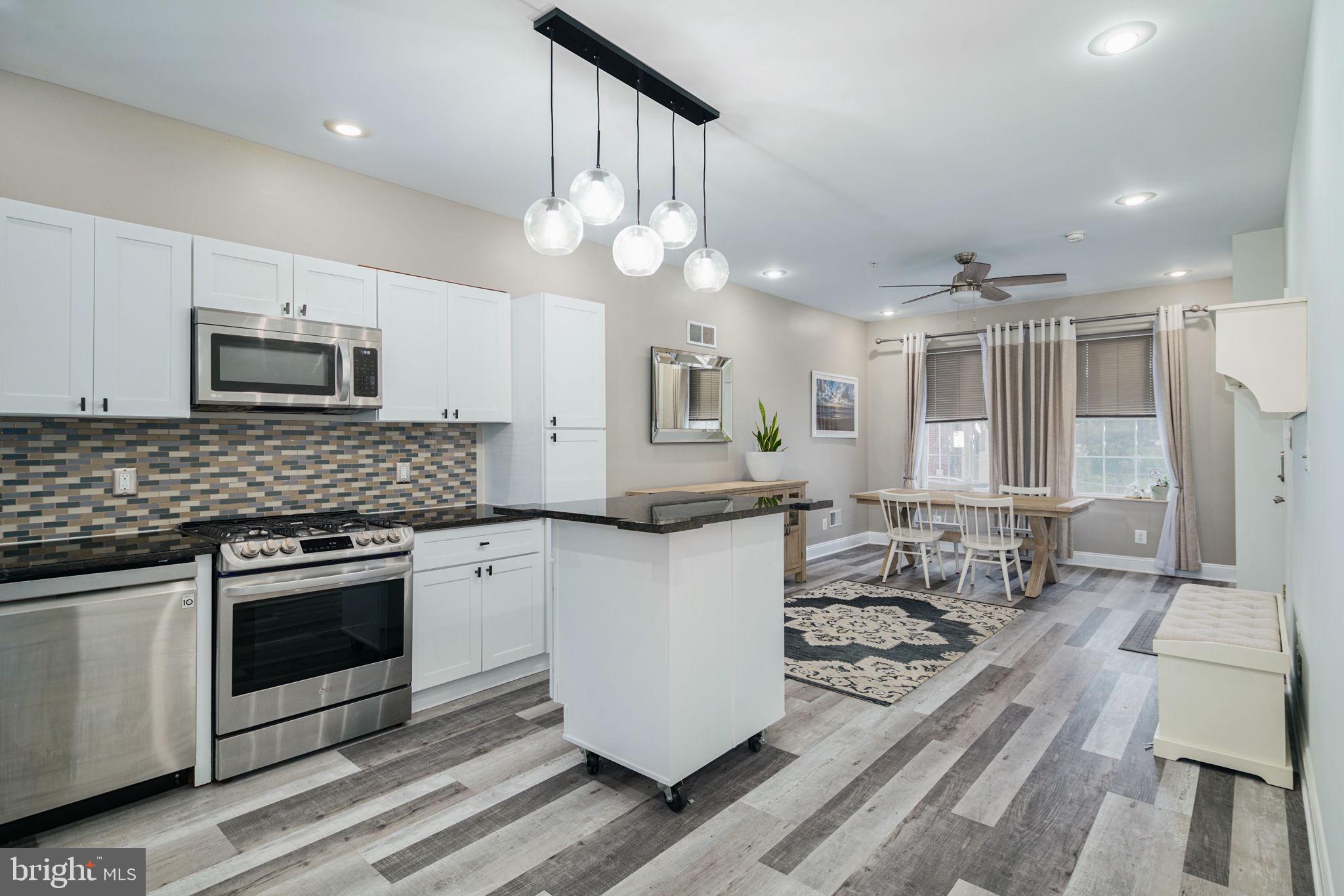 1707 CARPENTER STREET Unit: A