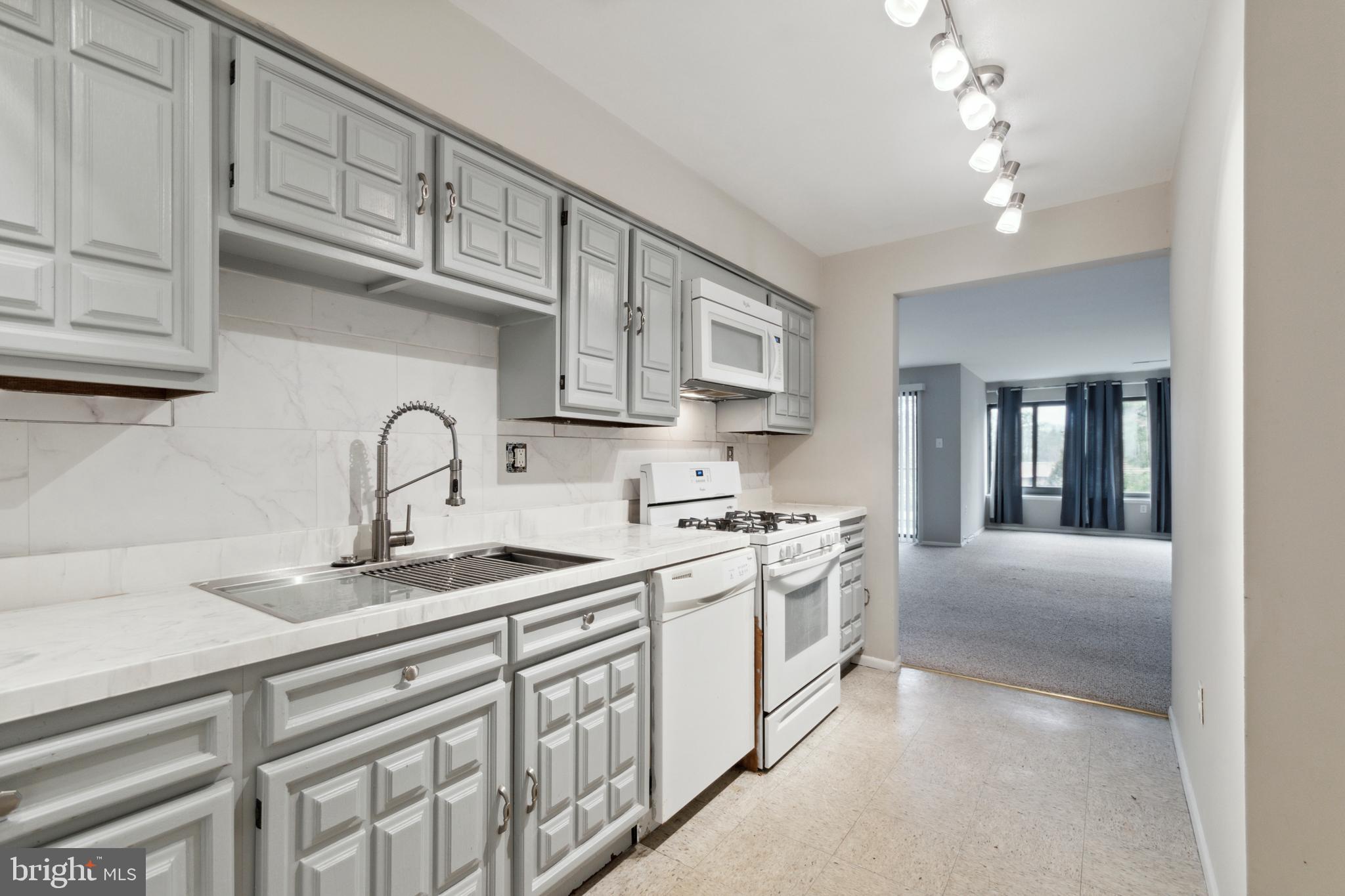 5100 Convent Lane Unit: 326