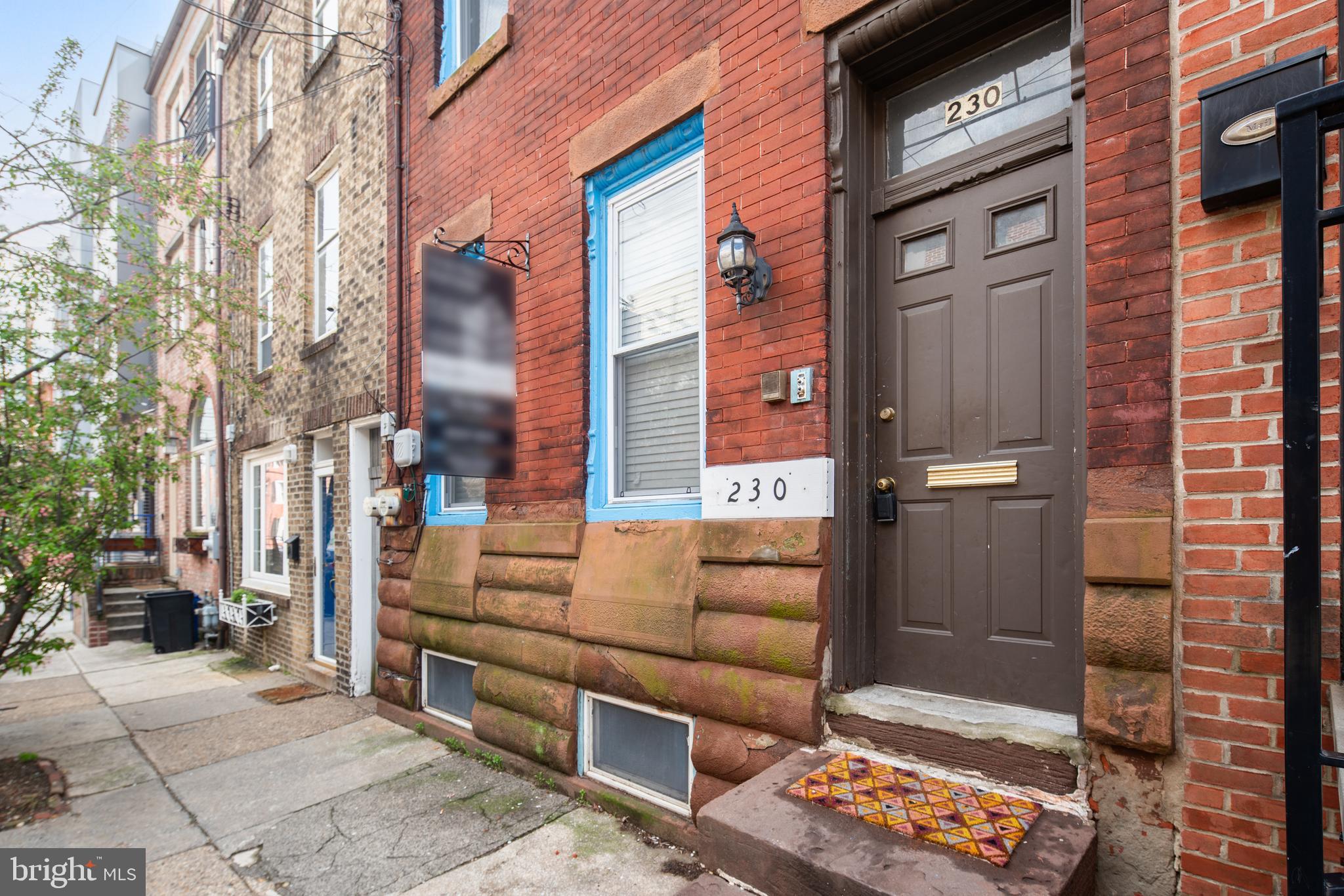 230 W Wildey St #2