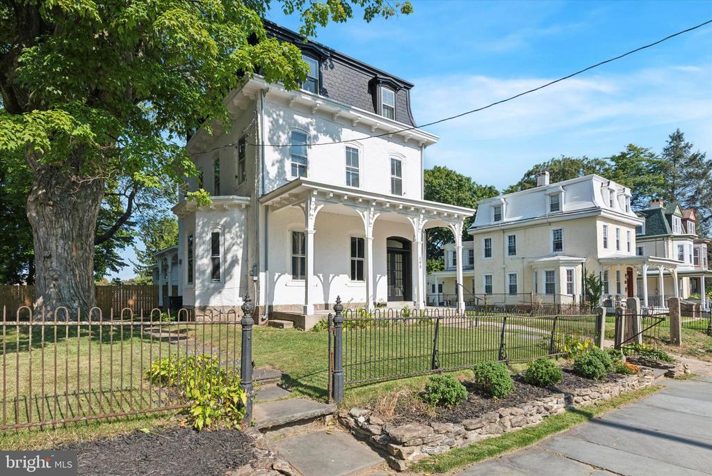 105 E Upsal St