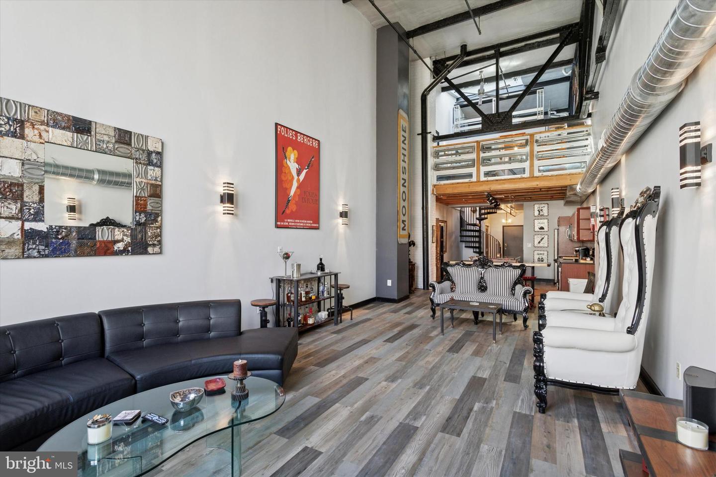 810 N Hancock St #5