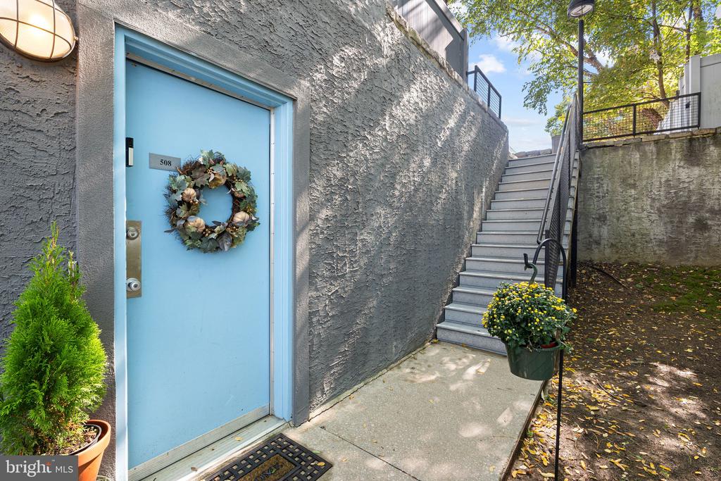 182 GAY STREET 508