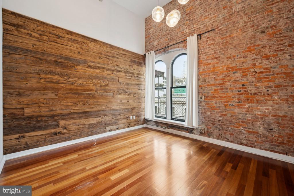 105 S 12TH STREET