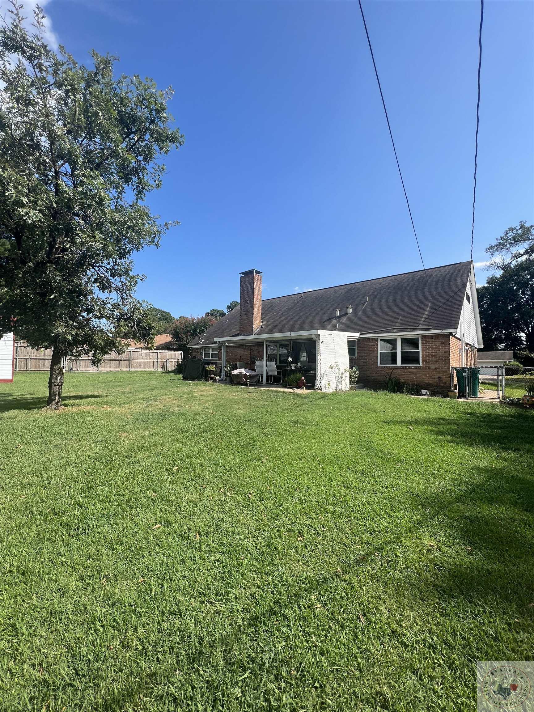 3 Desoto Cir