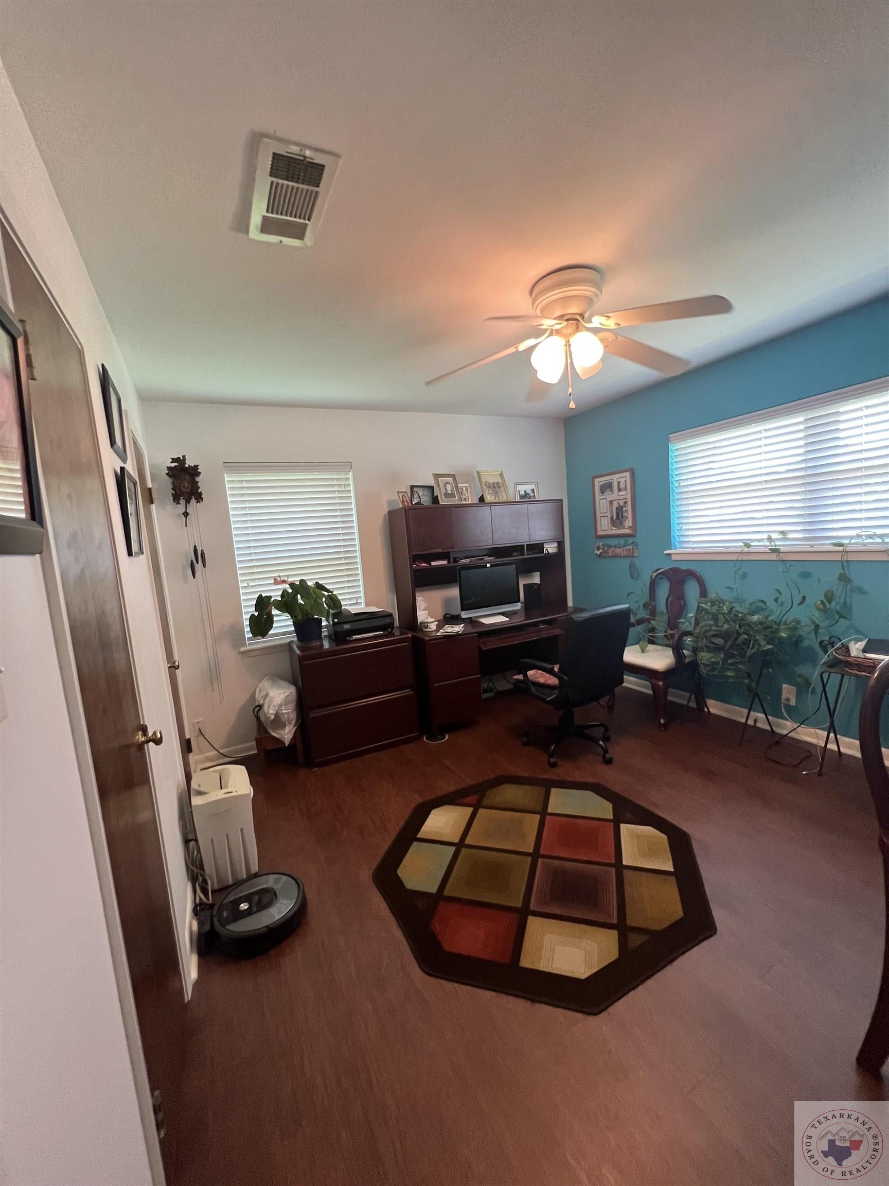 3 Desoto Cir