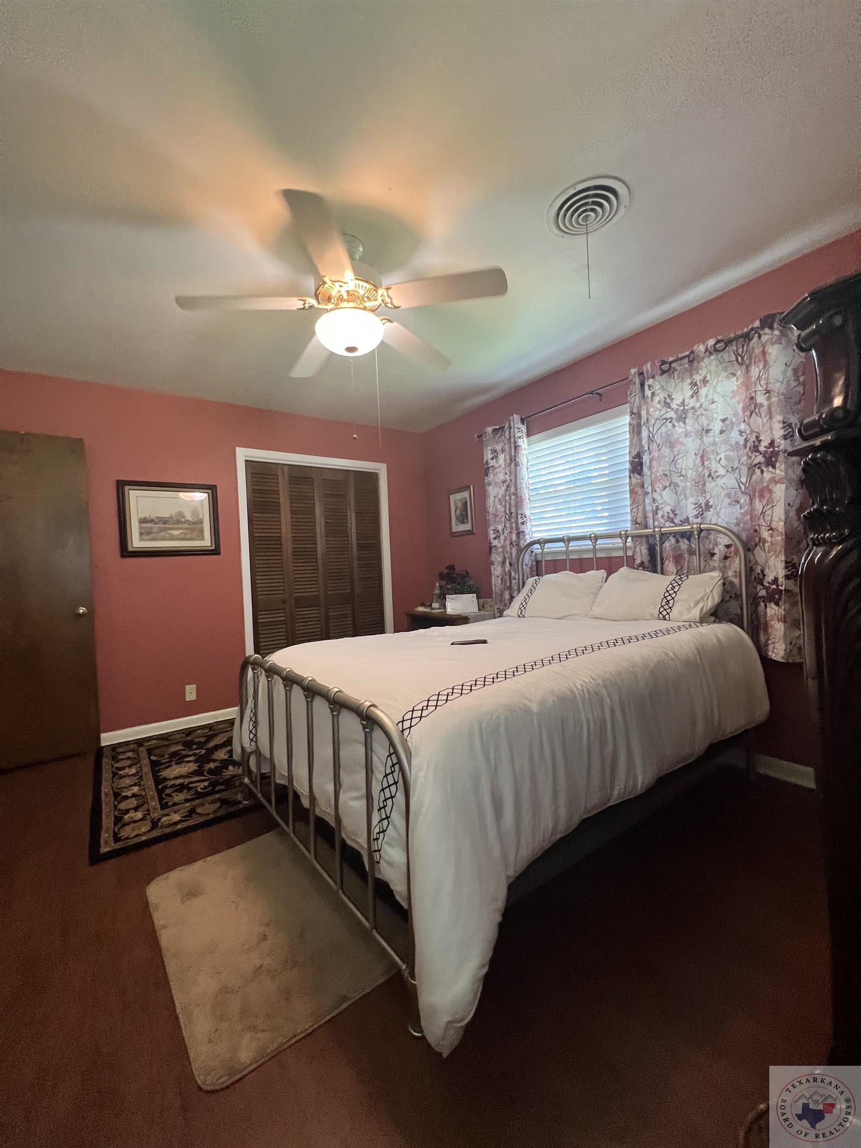 3 Desoto Cir