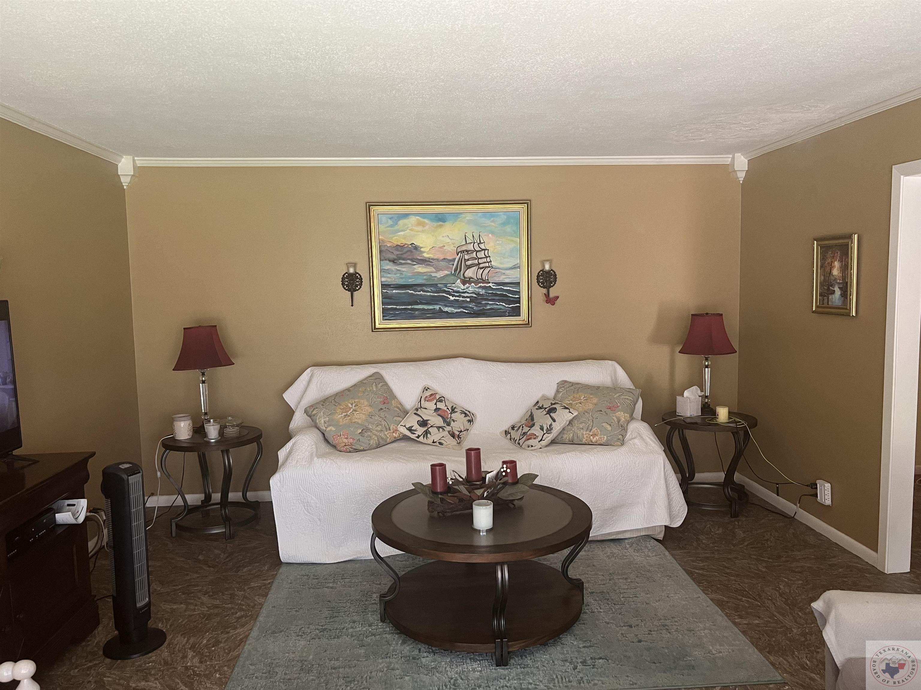 3 Desoto Cir