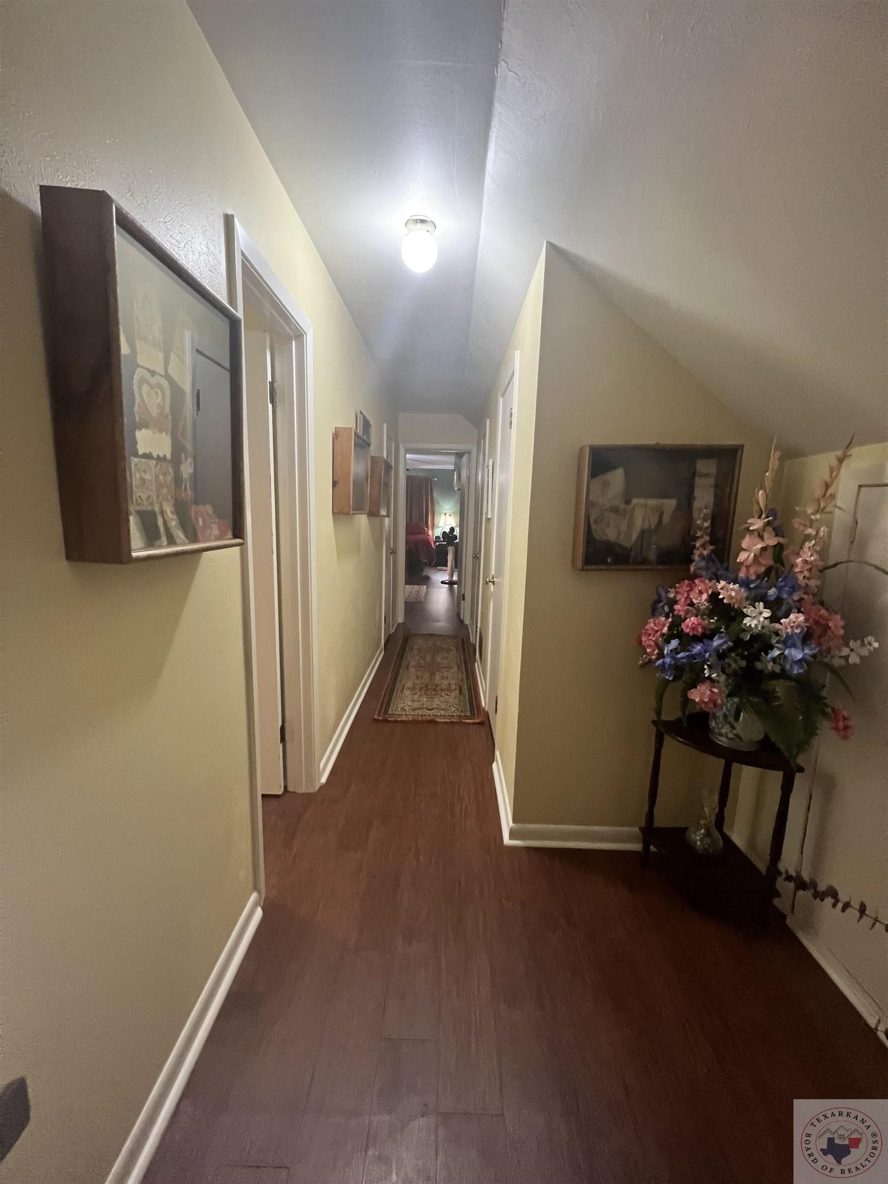 3 Desoto Cir