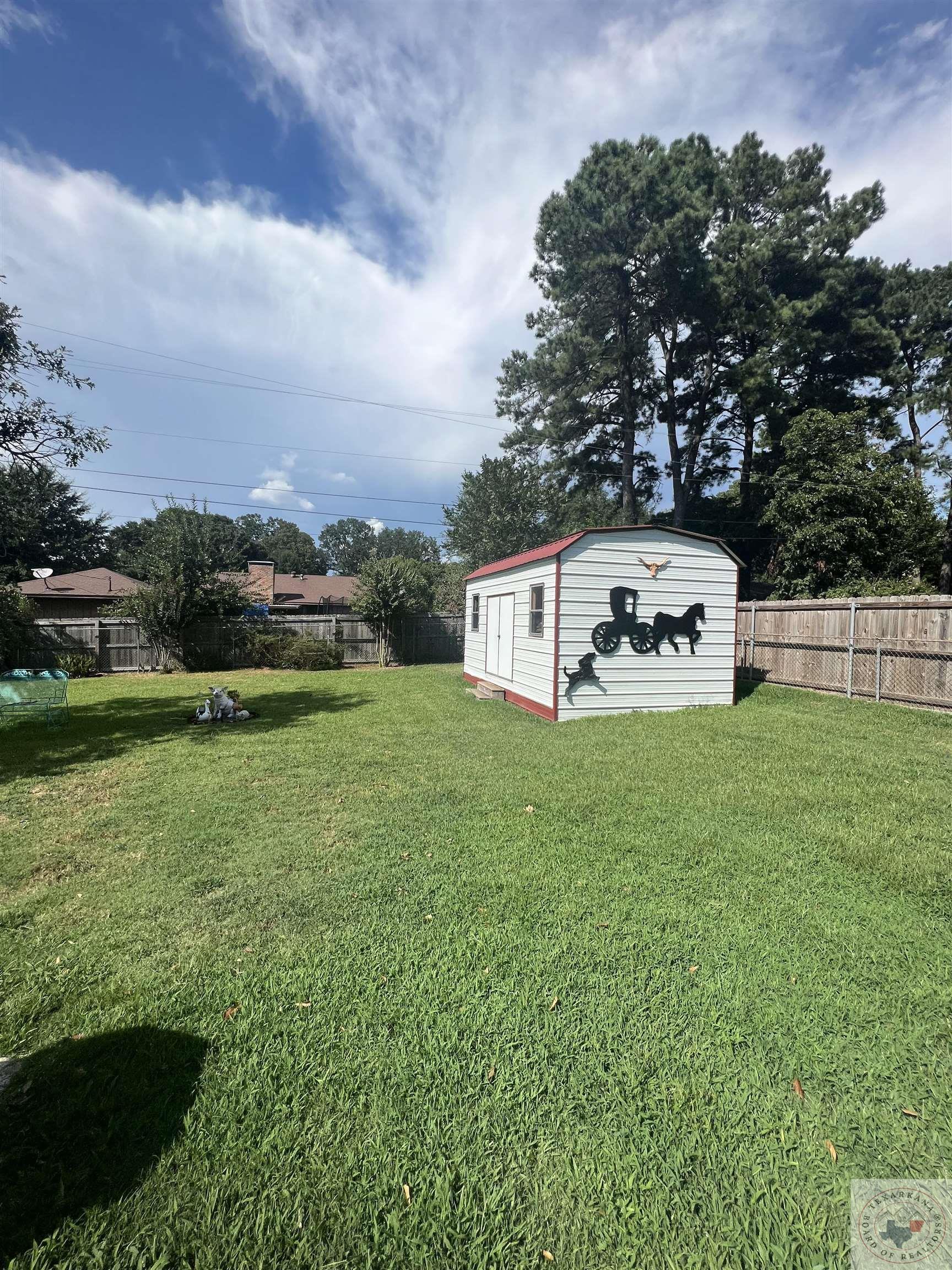 3 Desoto Cir