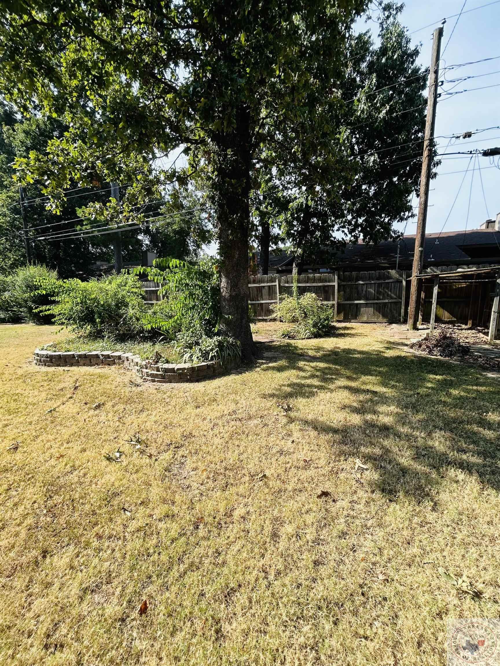 112 Wildwood Dr