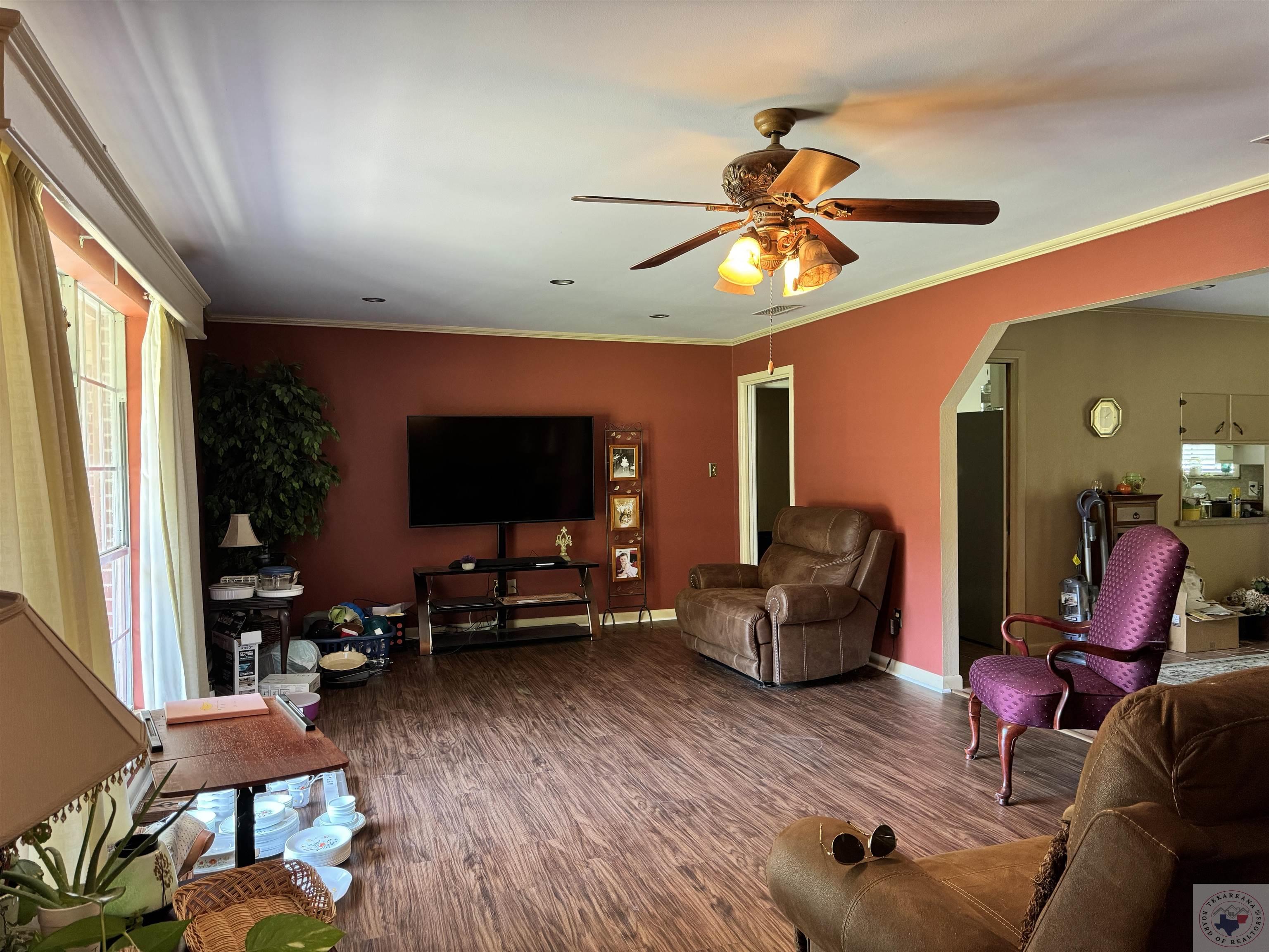 112 Wildwood Dr