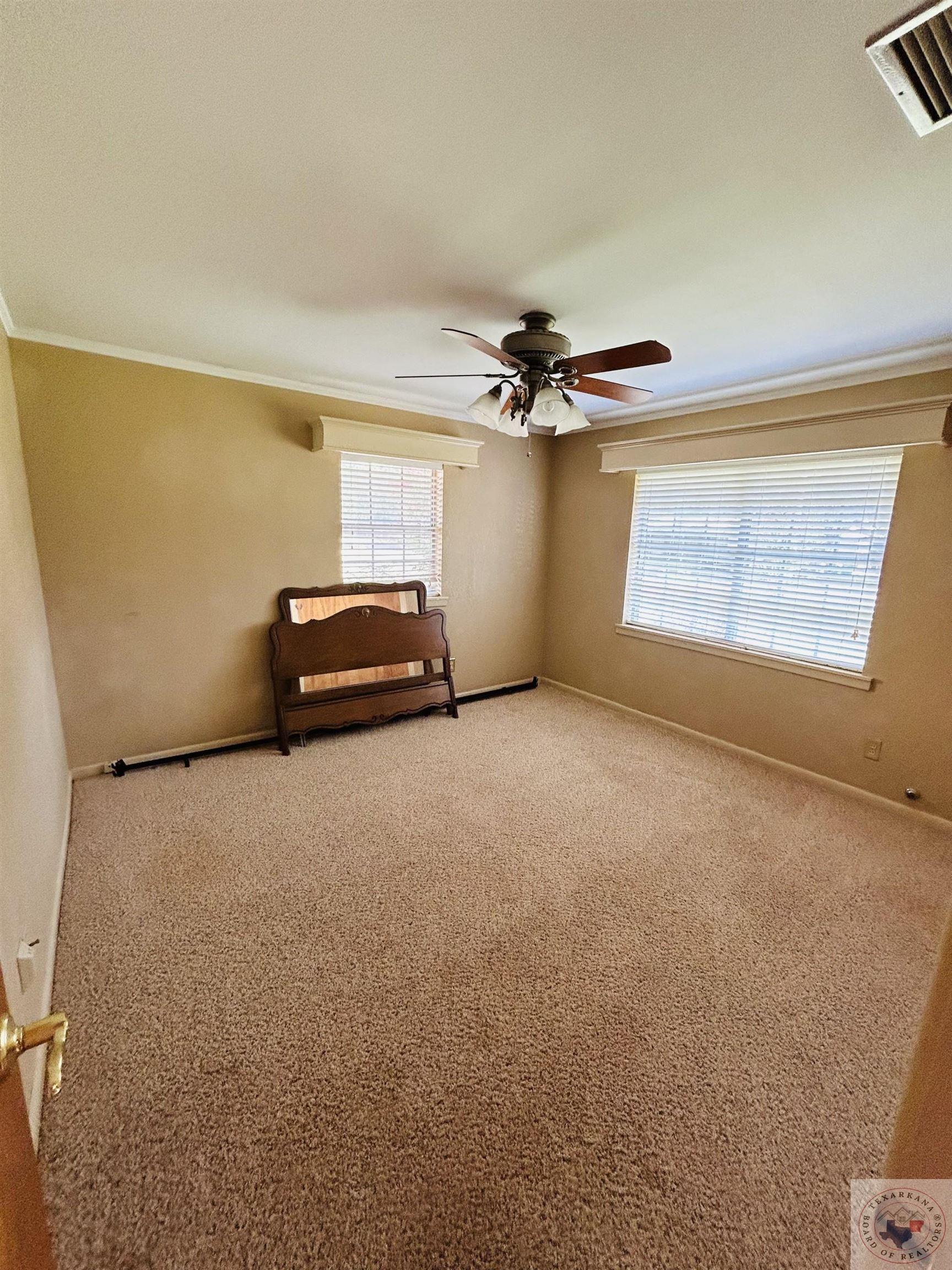 112 Wildwood Dr