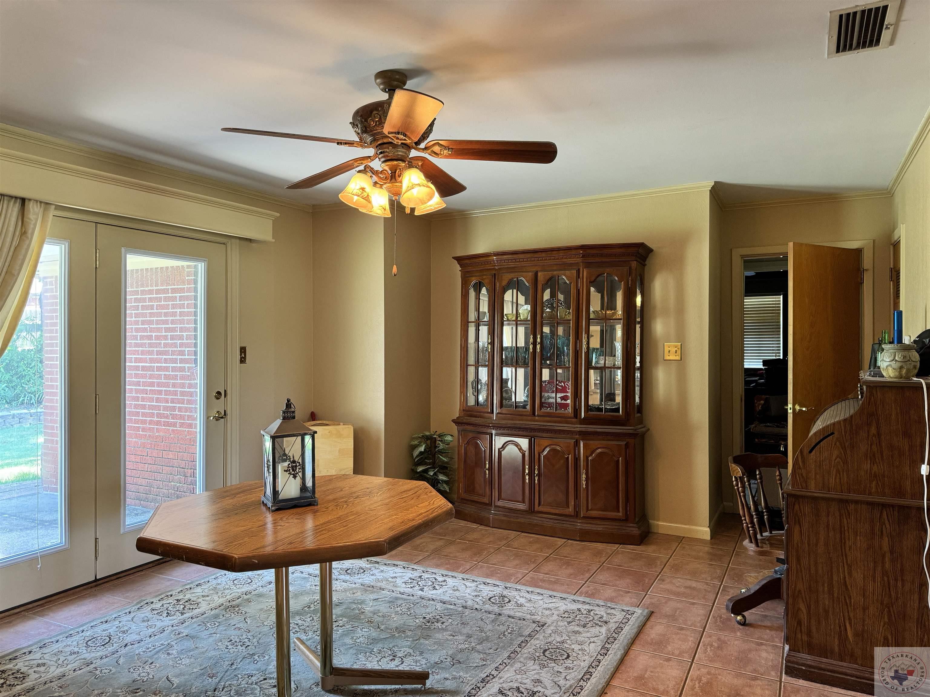 112 Wildwood Dr