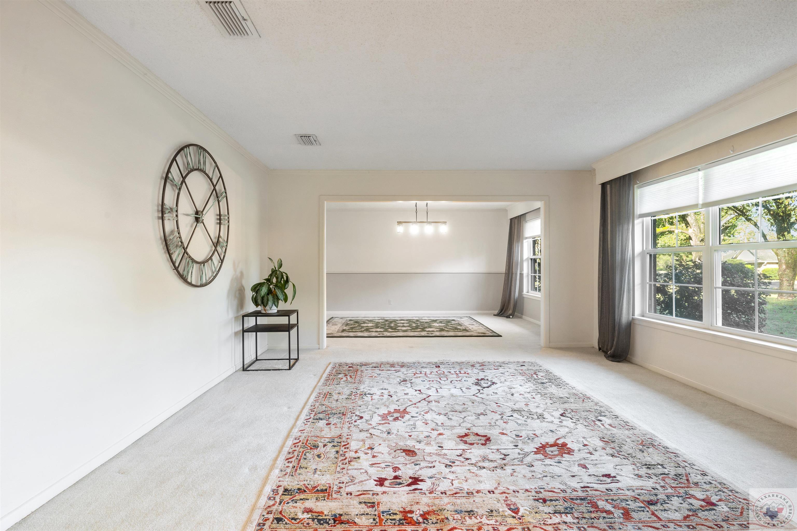 11 Palm Dr