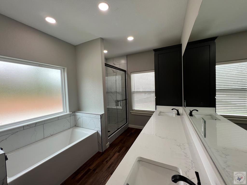 HICKORY OAK LN HICKORY OAK LN