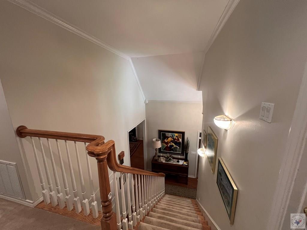 6412 LAKERIDGE DRIVE