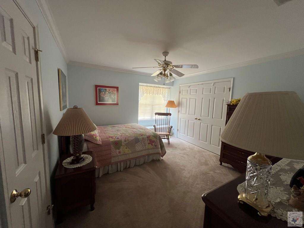 6412 LAKERIDGE DRIVE