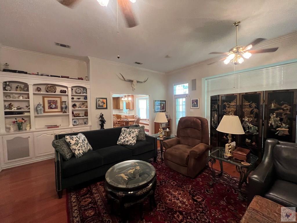 6412 LAKERIDGE DRIVE
