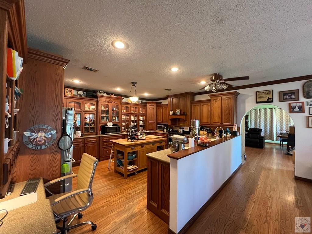 1105 CR 3306, DeKalb