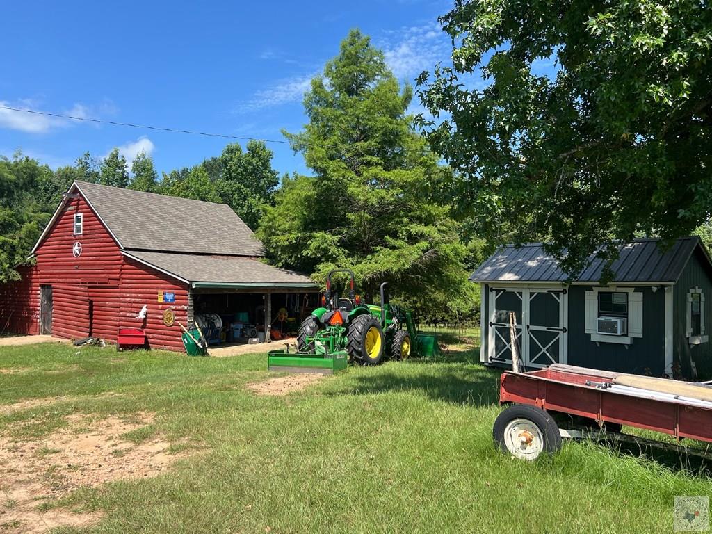 1105 CR 3306, DeKalb