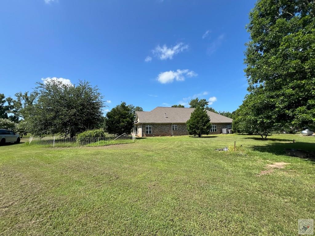 1105 CR 3306, DeKalb