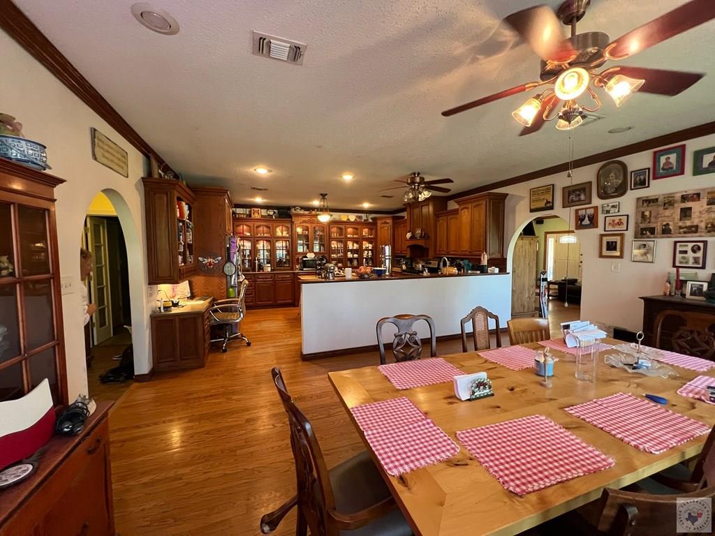 1105 CR 3306, DeKalb