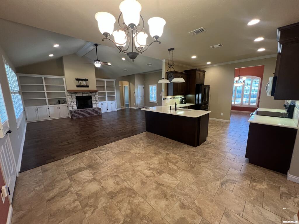 2 King Ranch Rd