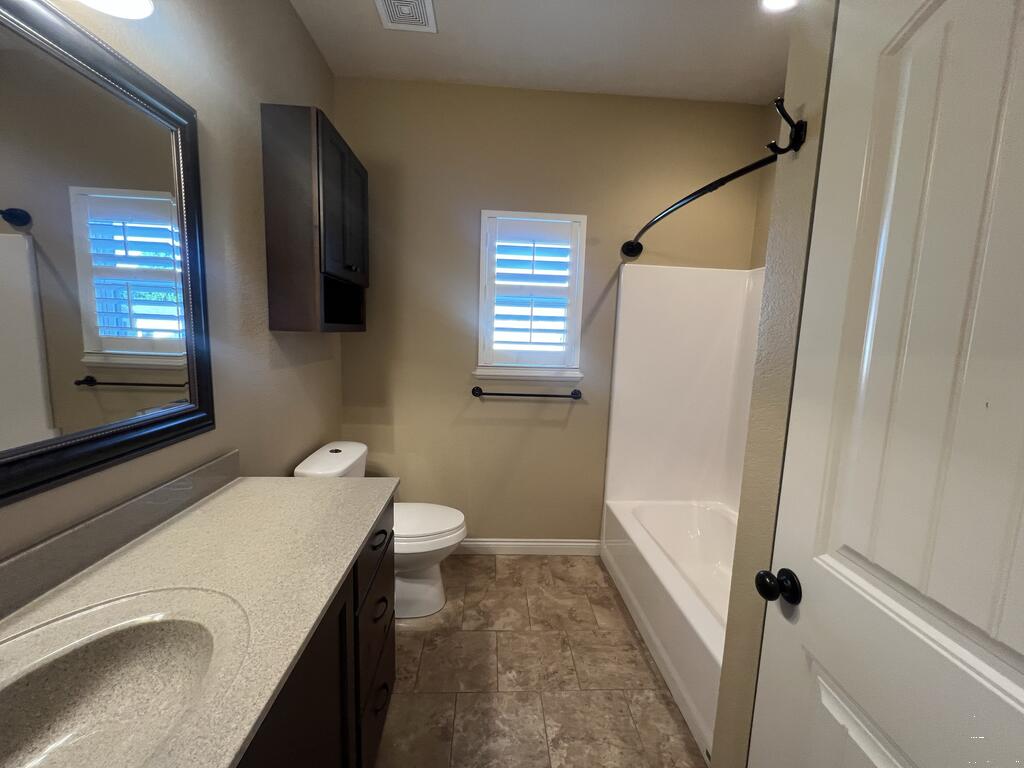 2 King Ranch Rd