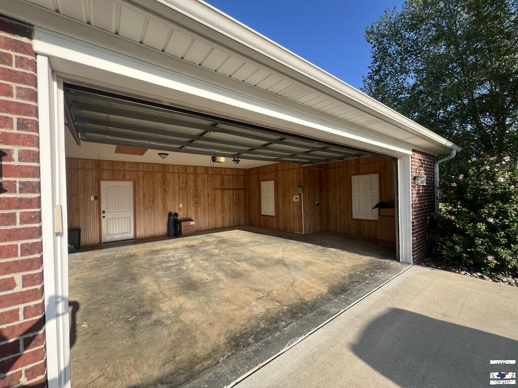 2 King Ranch Rd