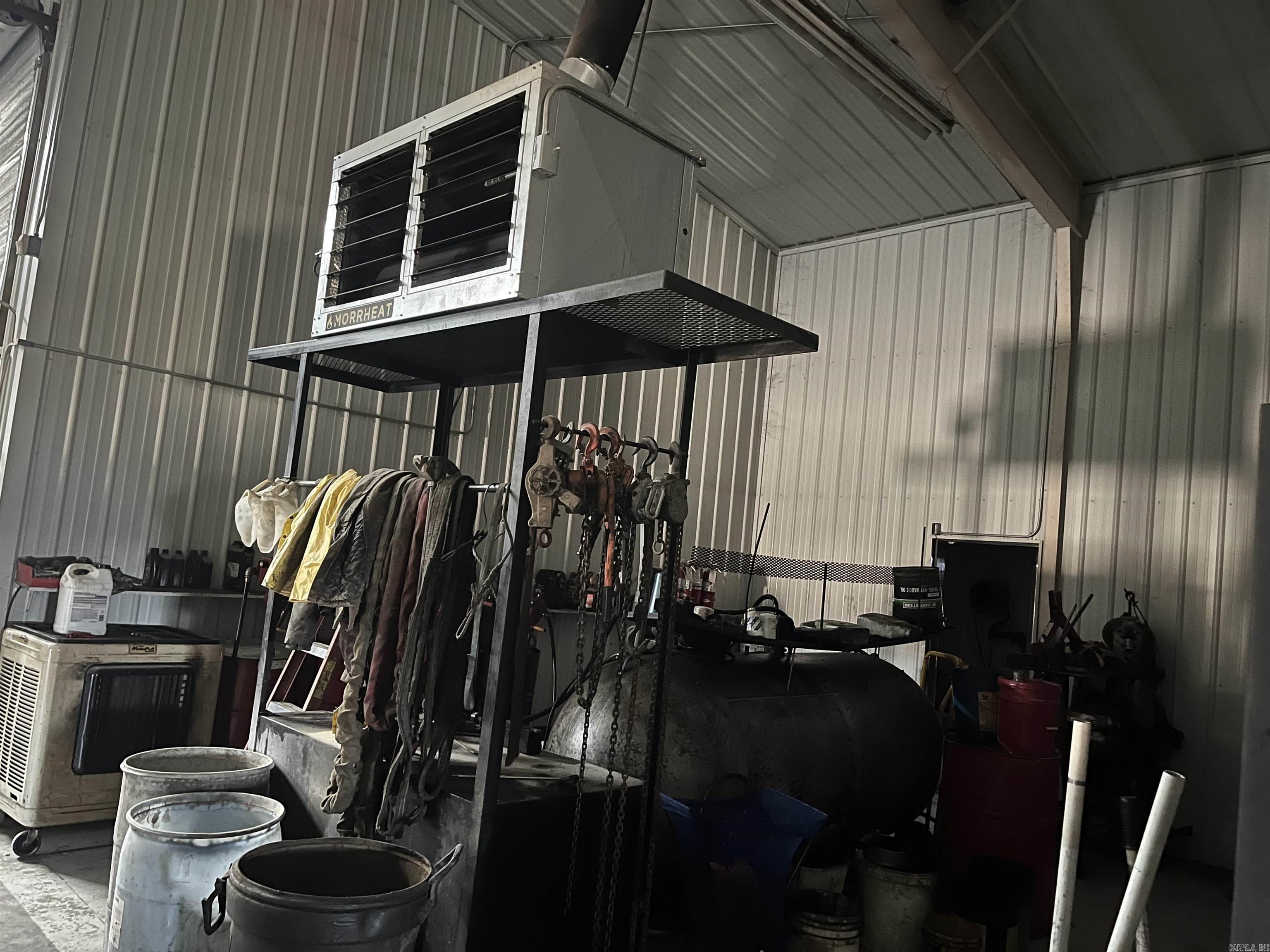 2642 N Hwy 71 Highway